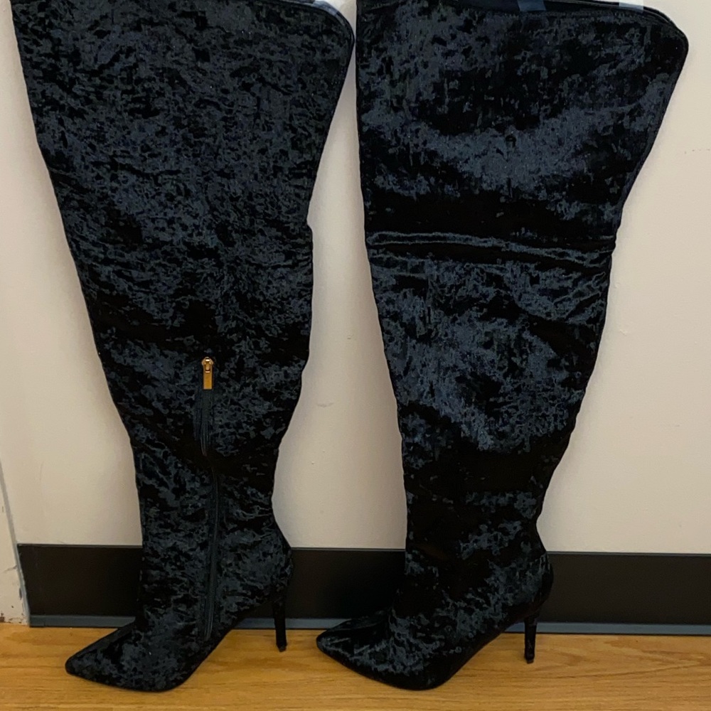 Black Crush Velvet Thigh High Point Toe Boots